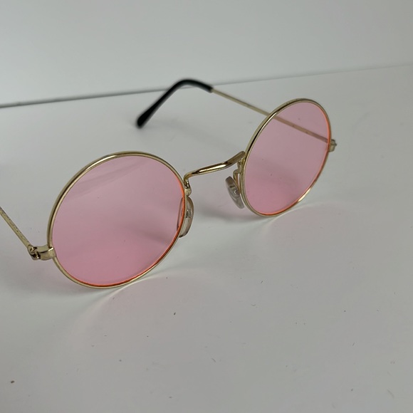 Fun Glasses - Picture 5 of 10